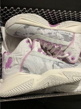 Moolah Press Break V2 Kids Basketball Shoes Size 4.5 Youth Grey Purple Sneakers”